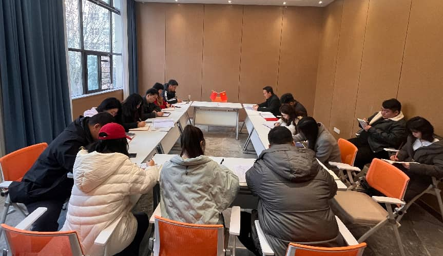 深学细悟强党性，砥砺奋进建新功——我校学团党支部开展专题党课活动