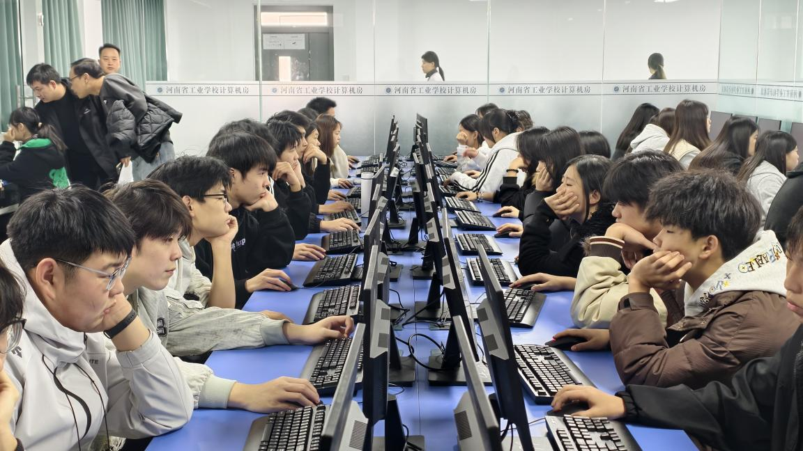 响应国家号召，护航心灵成长——河南省工业学校圆满完成 2025 年全国学生心理健康监测工作