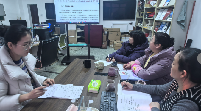 研究课标赋能教研，聚力课题引领教学——我校课题组开展中职数学课程标准专题学习活动