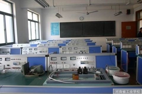 河南省工业学校，专业设置