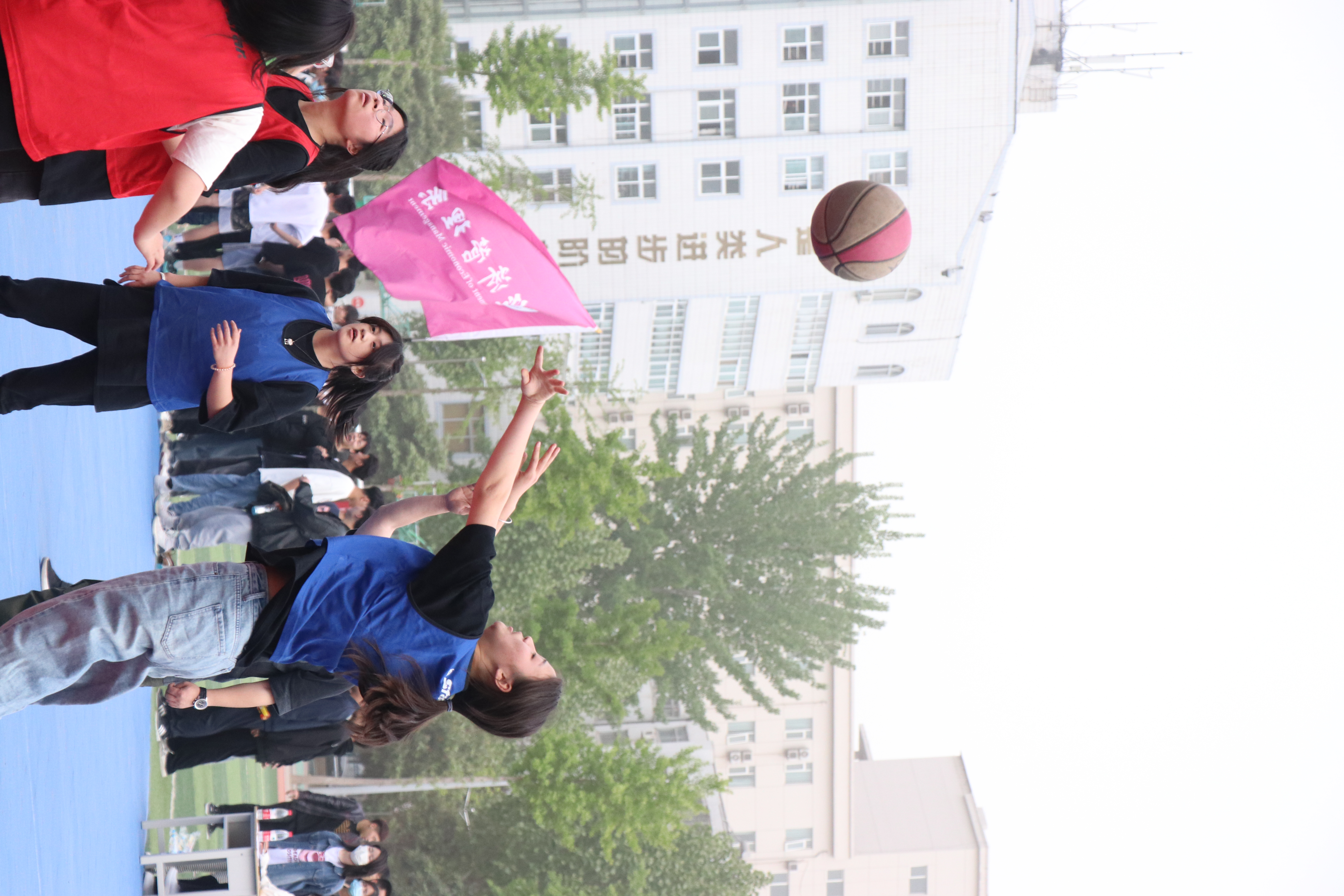 女子组比赛现场1.JPG