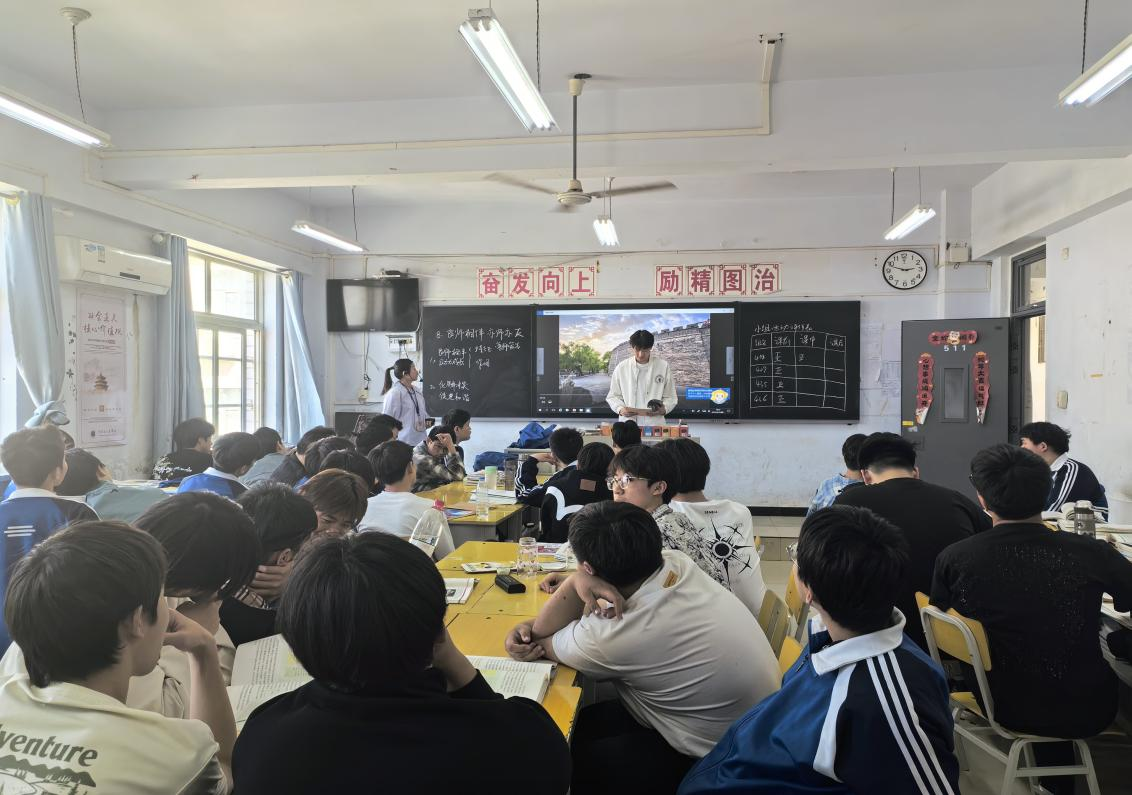 研途有花开 教研促提升——我校经济管理系举行公开课活动